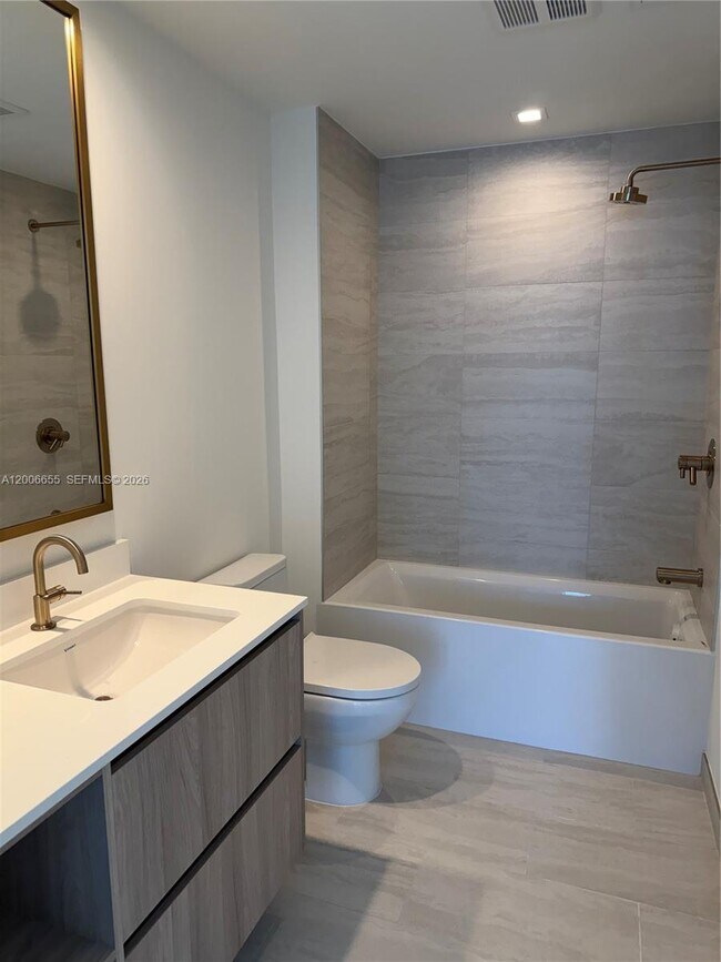 Building Photo - 77 SE 5th St