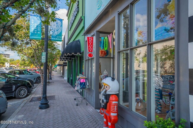 Building Photo - 1827 San Marco Blvd