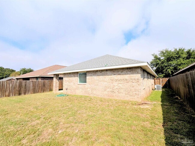 Building Photo - 4723 Frances St