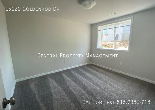 Building Photo - 15120 Goldenrod Dr