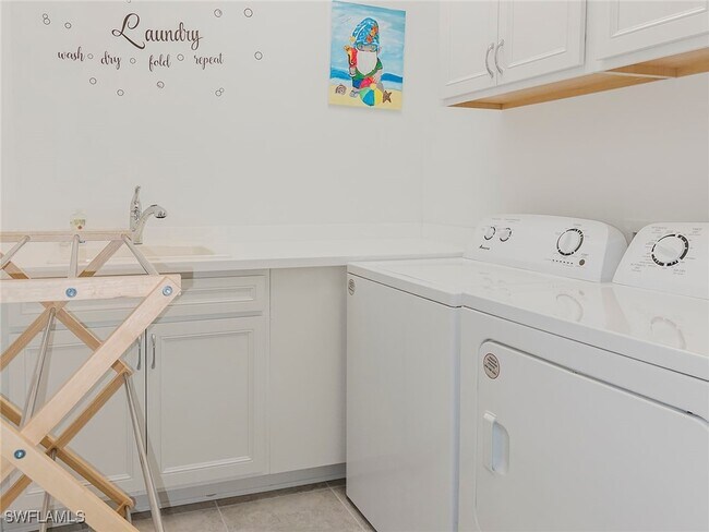 Building Photo - 5690 Mayflower Way