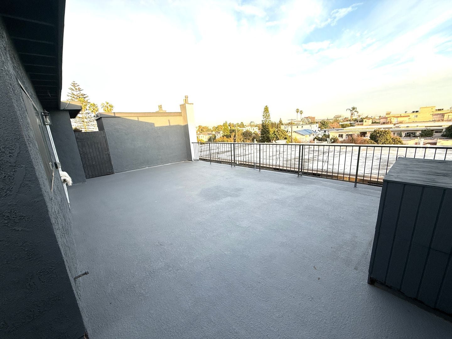 Building Photo - 1444 Centinela Ave