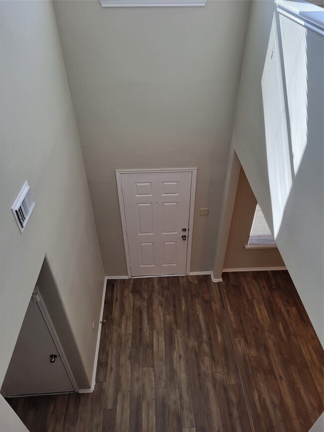 Building Photo - 19426 Old Barngate Ln