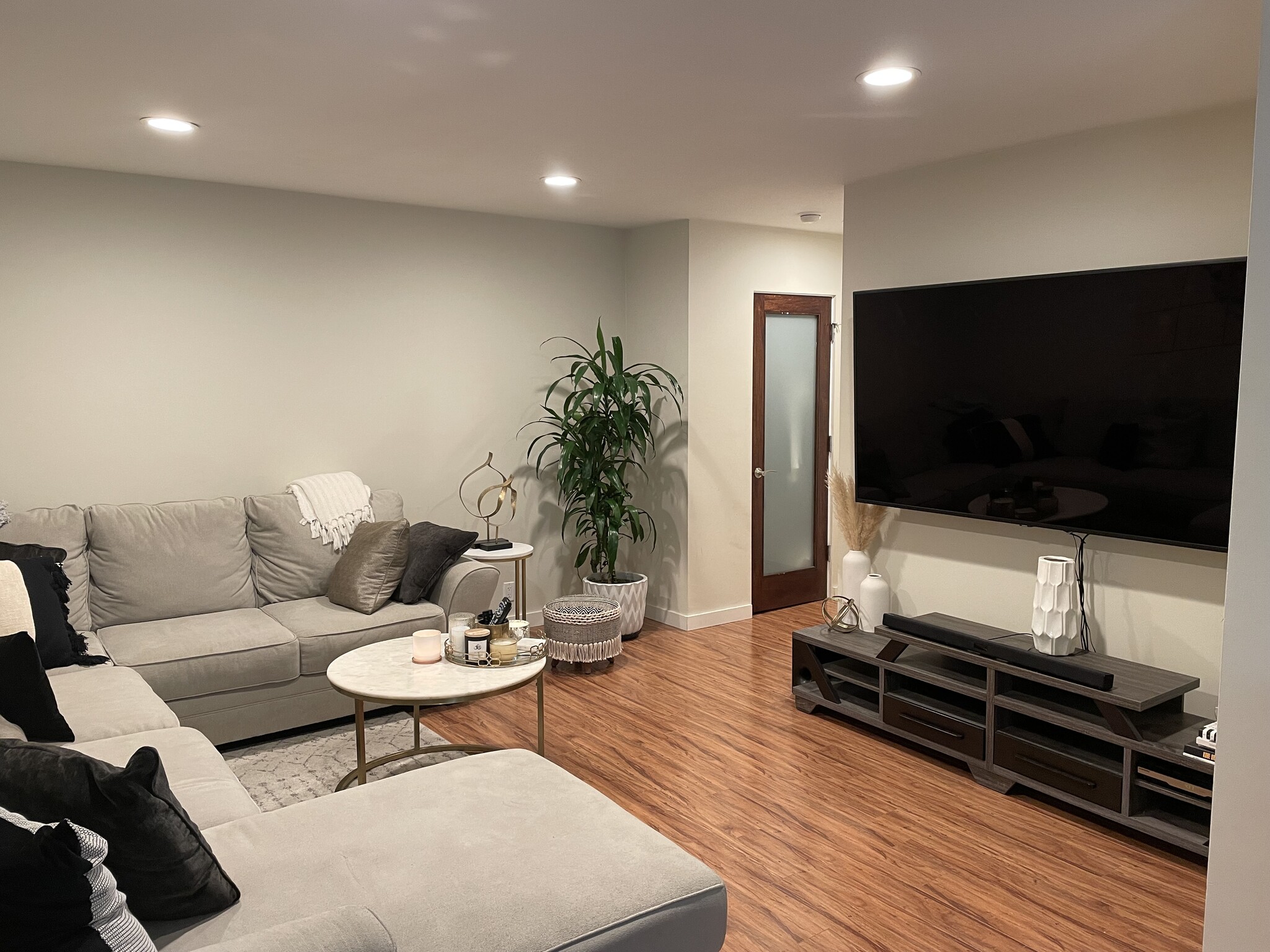 Building Photo - 1620 Malcolm Ave