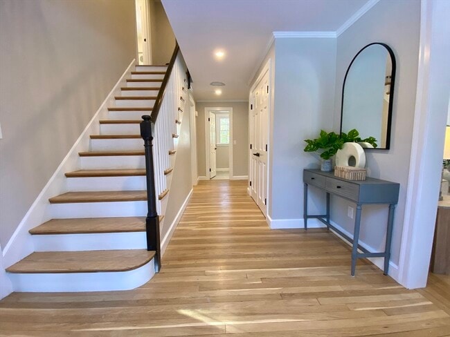 Building Photo - 16 Sears Rd