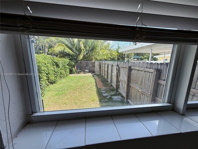 Building Photo - 2235 Coolidge