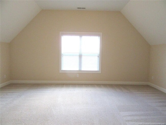 Building Photo - 512 Rossendale Dr