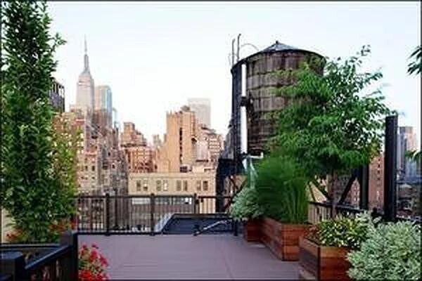 Building Photo - 308 W 30th St
