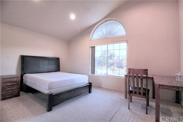 Building Photo - 429 W Woodruff Ave