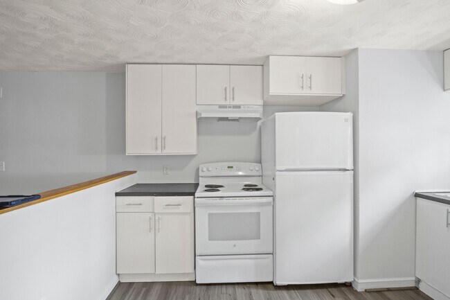 Building Photo - 25 Bailey St