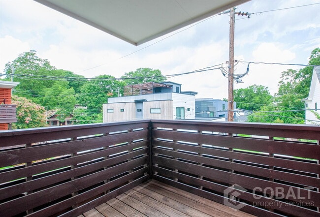 Building Photo - 271 Glen Iris Dr NE