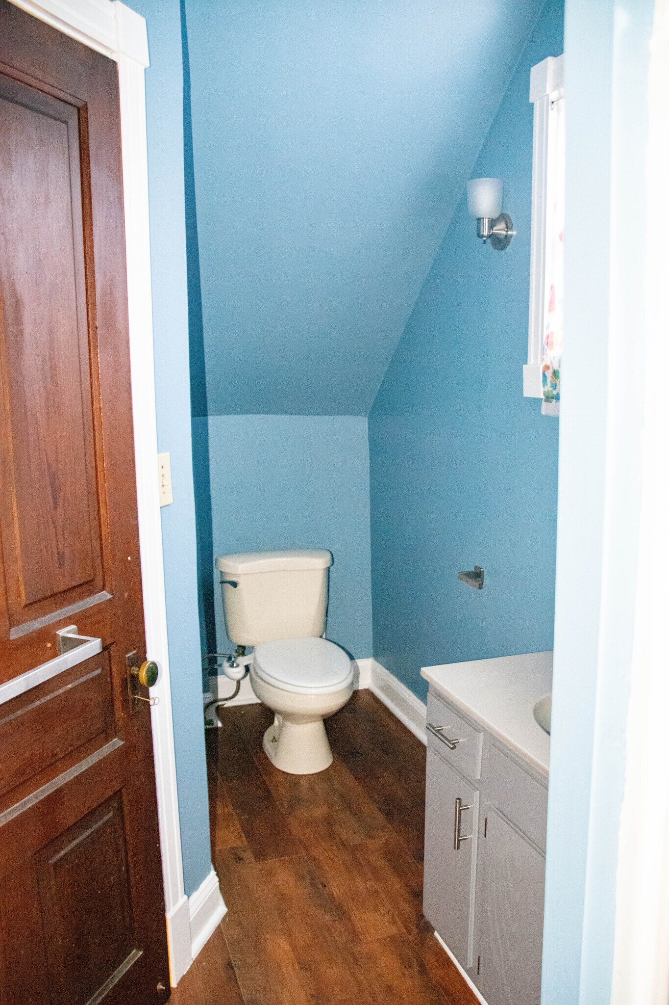 Bathroom - 1331 S Floyd St