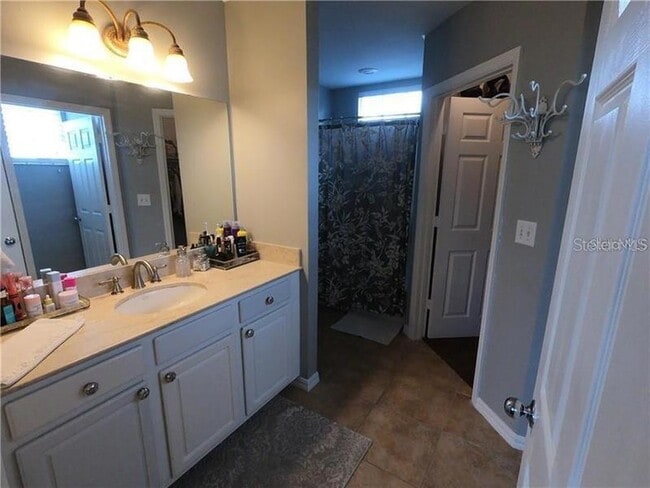 Building Photo - 5450 Bentgrass Dr