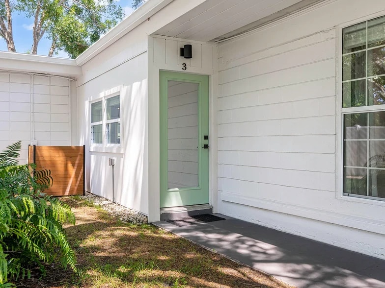 Building Photo - 2441 Granada Ave