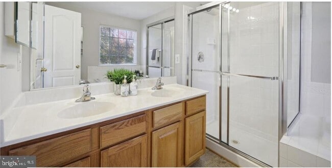 Building Photo - 1116 Ring Bill Loop