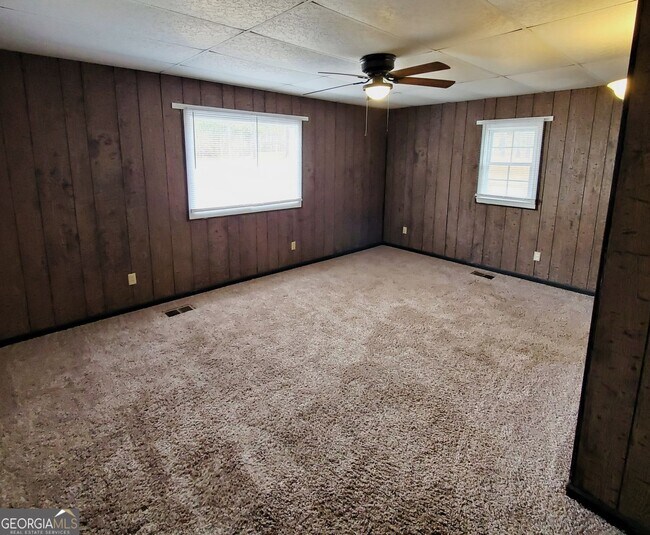 Building Photo - 7025 Rico Rd