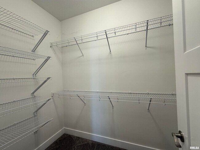 Building Photo - 4511 Castle Pines Dr