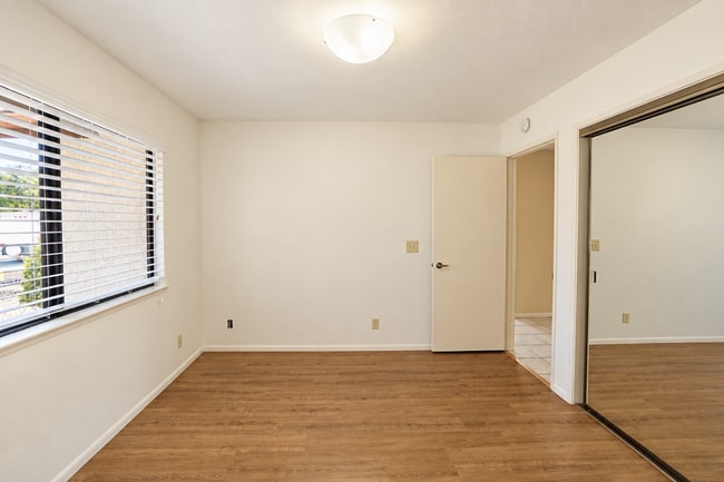 Building Photo - 160 Galaxy Way