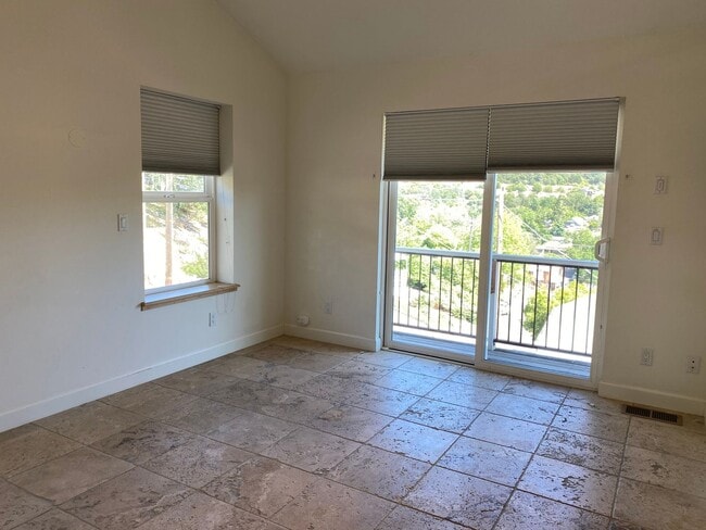 Building Photo - Oh my!!!  Downtown Sonora!