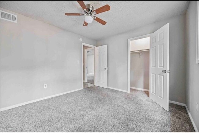 Building Photo - 17843 S Cypress Villas Dr