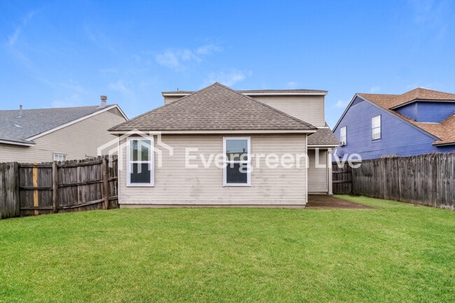 Building Photo - 6000 Wagon Hill Rd E