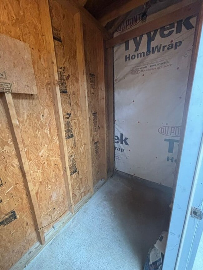 Building Photo - Stewarts Landing Neighborhood, Easy access to I-24