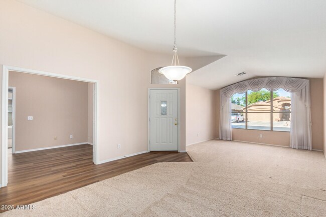 Building Photo - 6431 W Escuda Rd