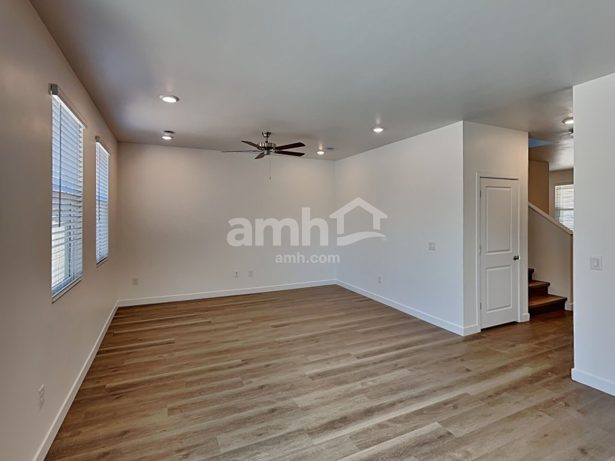 Building Photo - 6536 E Paseo Alga