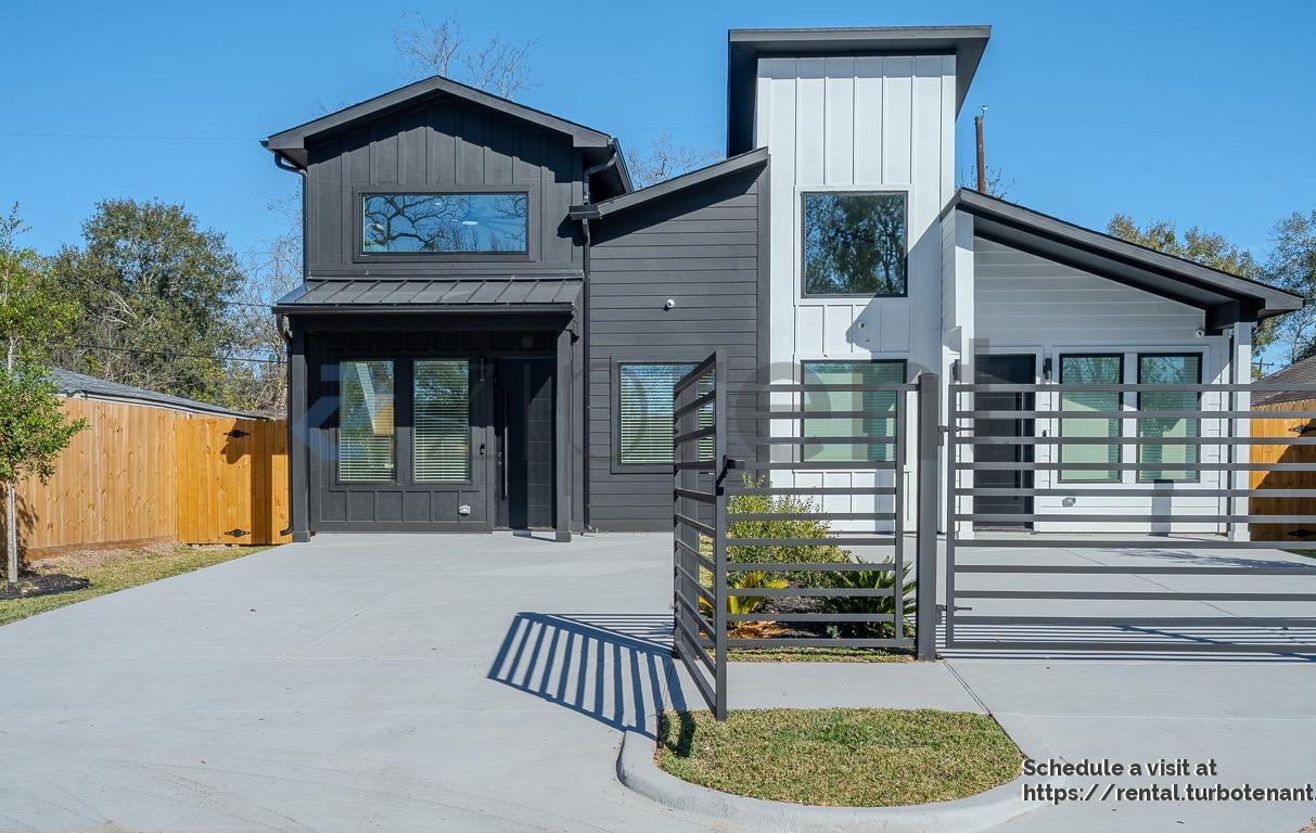 Building Photo - 5029 Van Fleet St