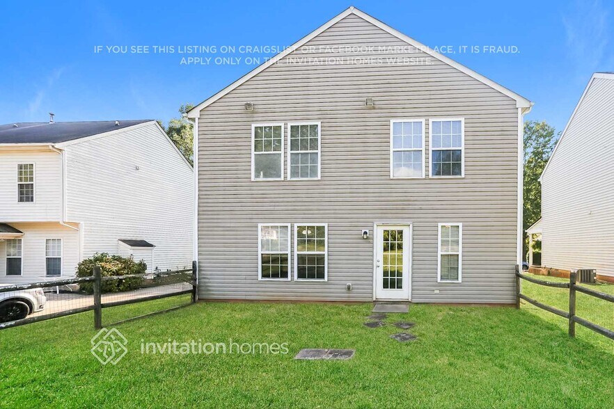 Building Photo - 618 N Mulberry St