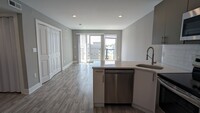 Building Photo - 2500 Mascher St (LO)