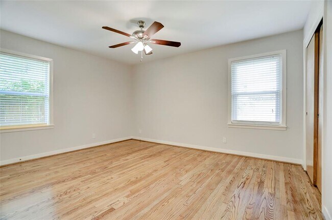 Building Photo - 1643 Crestdale Dr