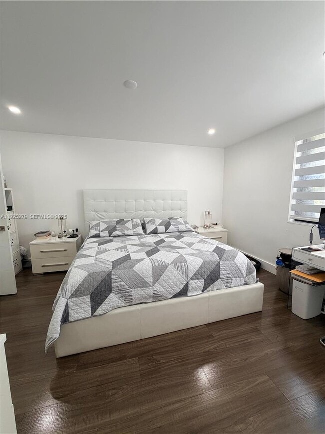 Building Photo - 14261 SW 94th Cir Ln