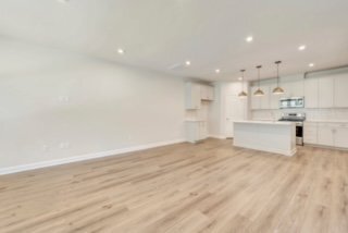 Building Photo - 206 Solaire Aly