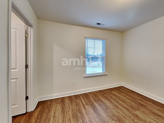 Building Photo - 54 Gregory Dr