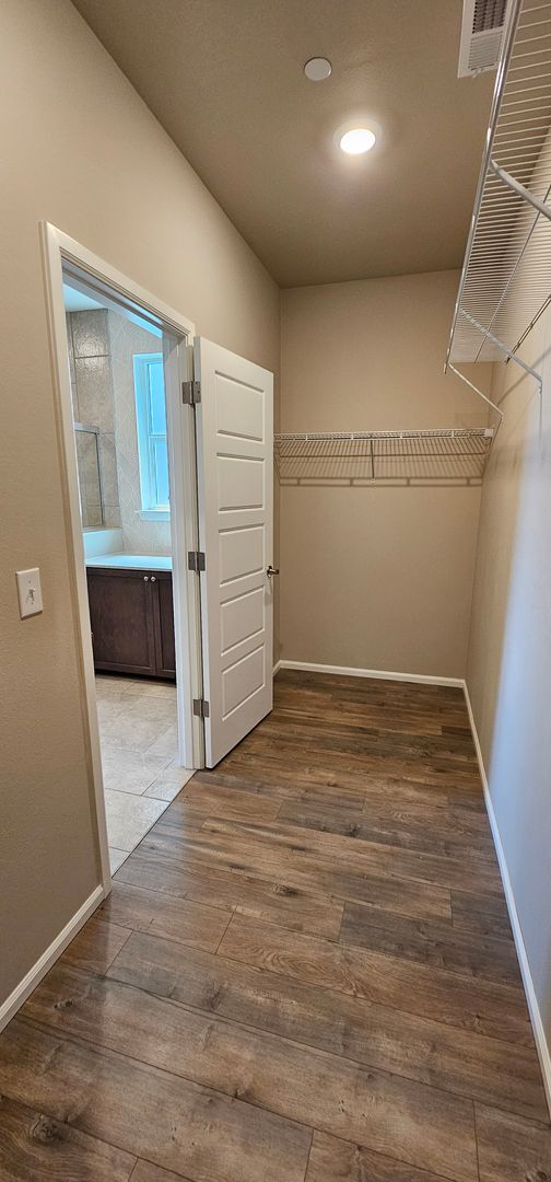 Building Photo - Bremerton Rambler