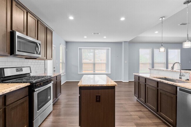 Building Photo - 18010 Wagstaff Wy