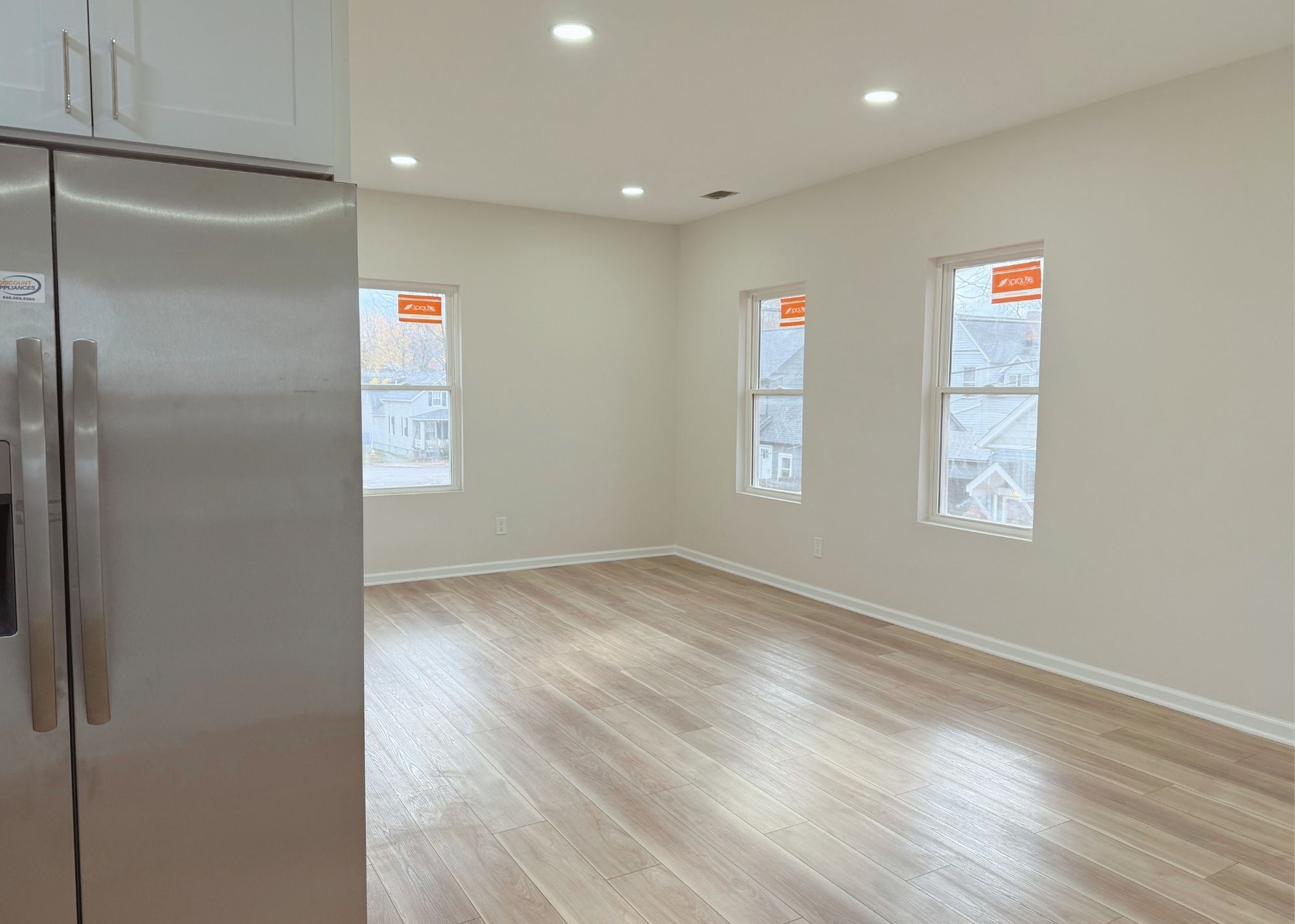 Building Photo - 5216 Duke Ave