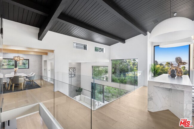 Building Photo - 7317 Caverna Dr