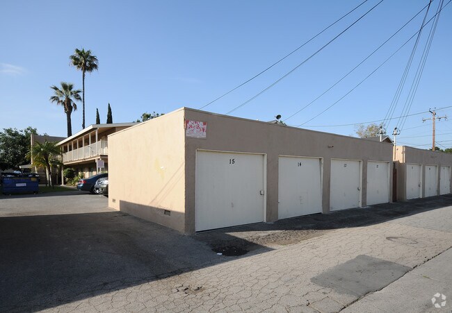 Building Photo - Maureen I