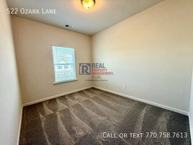 Building Photo - 522 Ozark Ln