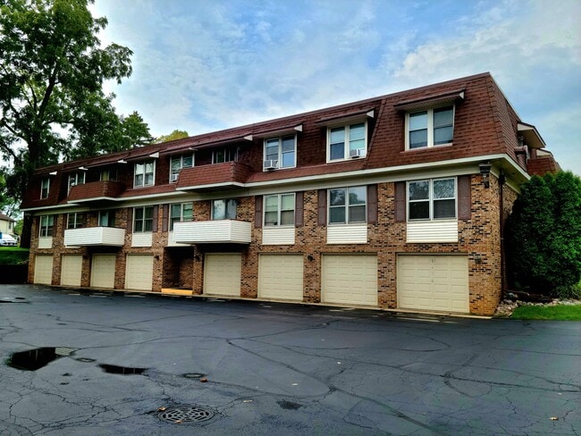 Building Photo - 350 Brainerd Ave