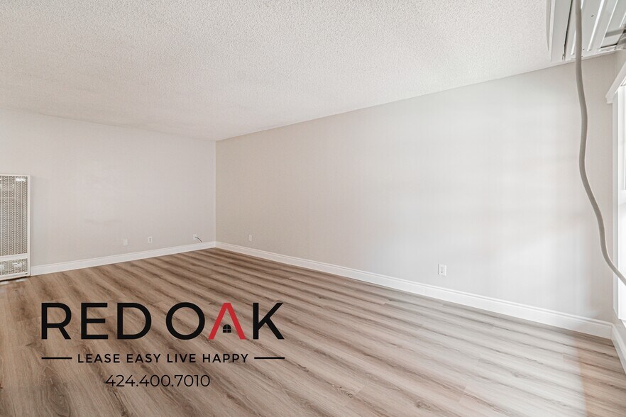 Building Photo - 615 Erie St