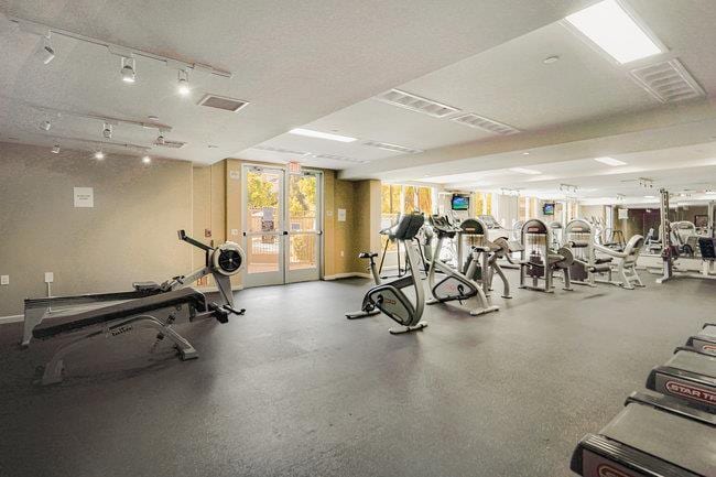 Building Photo - 1101 S Main St