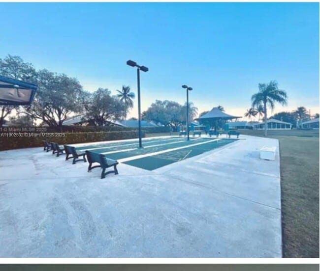 Building Photo - 1522 SE 16th Ave