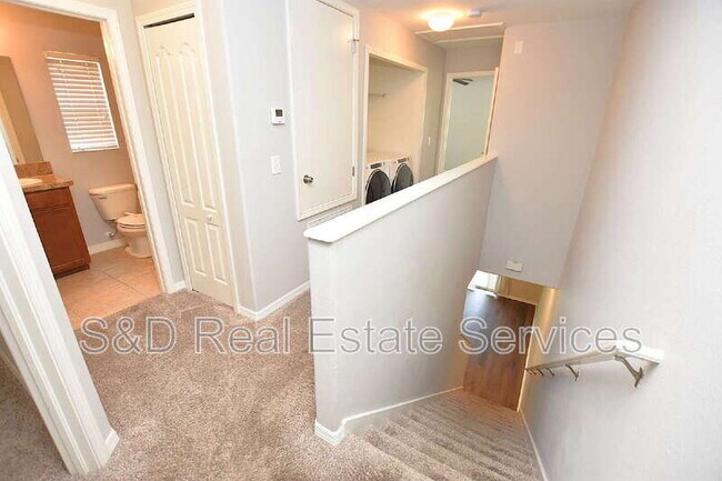 Building Photo - 4139 Shadetree Ln
