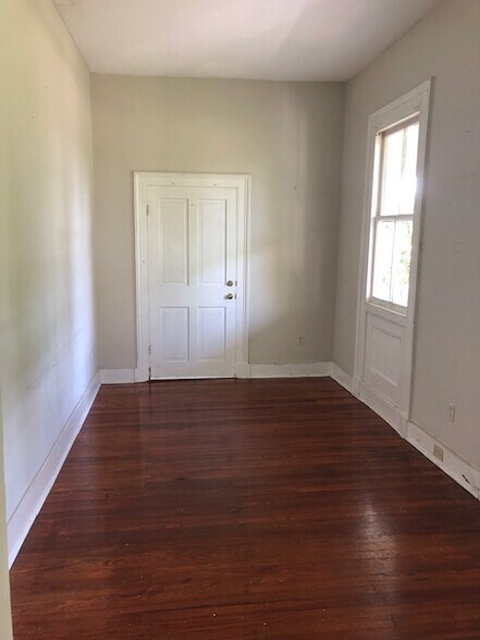 Living Room - 119 Smith St