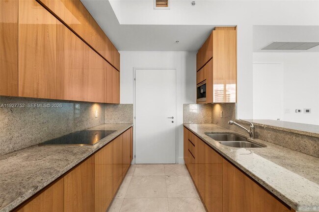 Building Photo - 50 South Pointe Dr