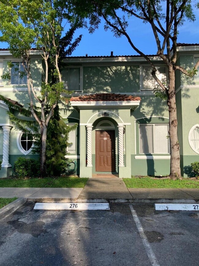 Building Photo - 2430 SE 14th Ave