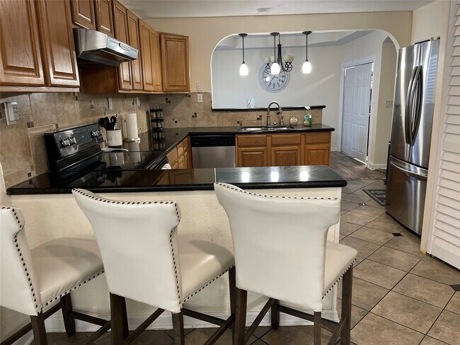 Building Photo - 1212 55th St